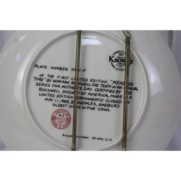 Vintage “Mother’s Day 1985” Norman Rockwell Knowles #2046B Collector Plate - Picture 2 of 2
